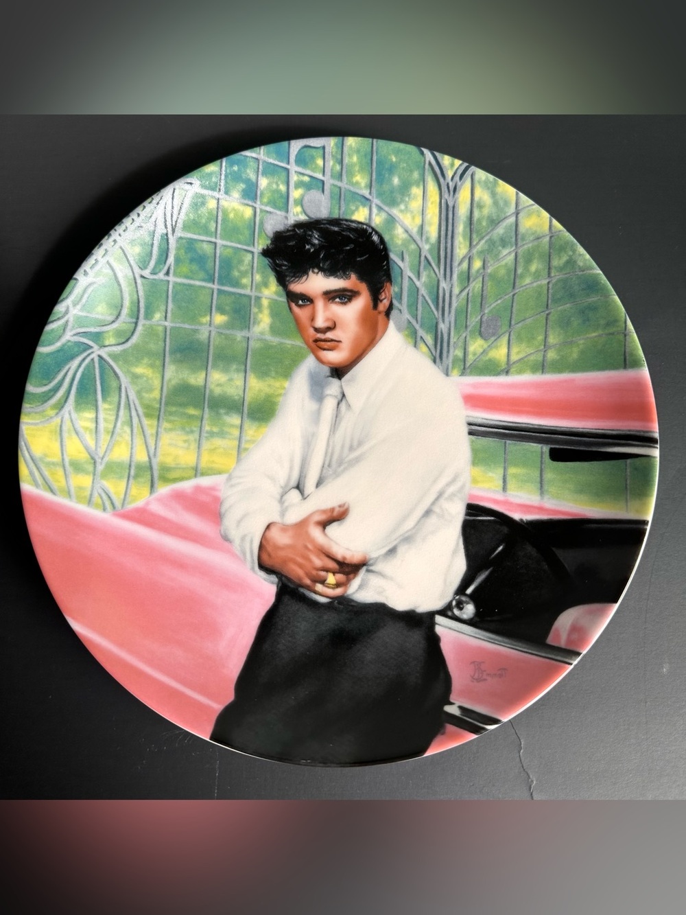 1988 "Elvis at the Gates of Graceland" collector plate by Bruce Emmett/Delphi